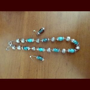 Necklace and earring combo